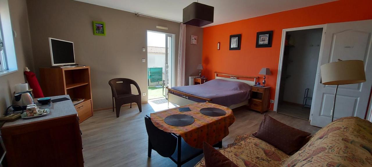 Chambre D'Hote Fleur De Potager Les Sables-d'Olonne Exterior photo